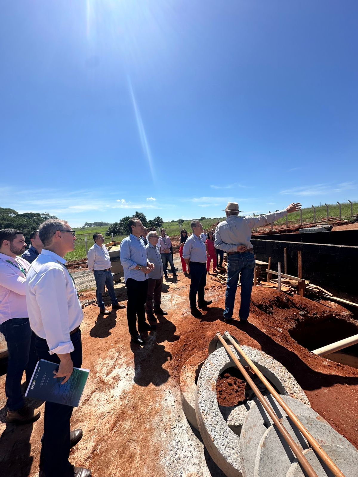 Conforme o balanço atualizado, as redes coletora de esgoto e de abastecimento de água estão 100% concluídas